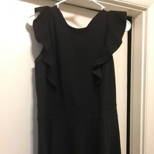 XL Black Stretchy Dress with flared shoulder design